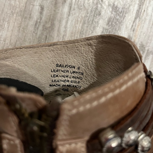 Saloon by Freebird 🦅 in Taupe! 😊❤️😊 - Picture 6 of 7